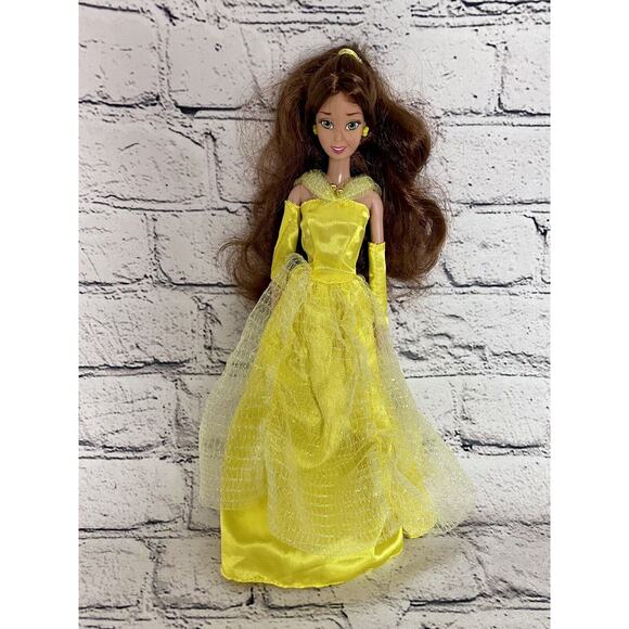 Vintage Disney Store Beauty‎ and The Beast Belle Exclusive Doll Yellow 2000s - Picture 1 of 4